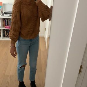 Barely worn cute rust color cable nit sweater